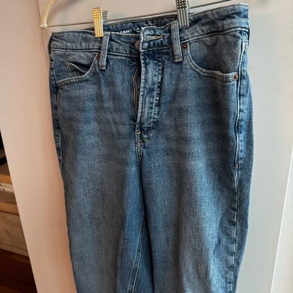 OLD NAVY Extra High-Waisted Straight Jeans - 8 Tall NWOT - Picture 6 of 7